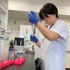 学生1