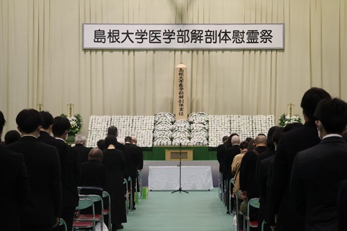 慰霊祭祭壇